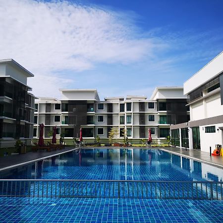 The Meadow Park Apartman Kampar Kültér fotó