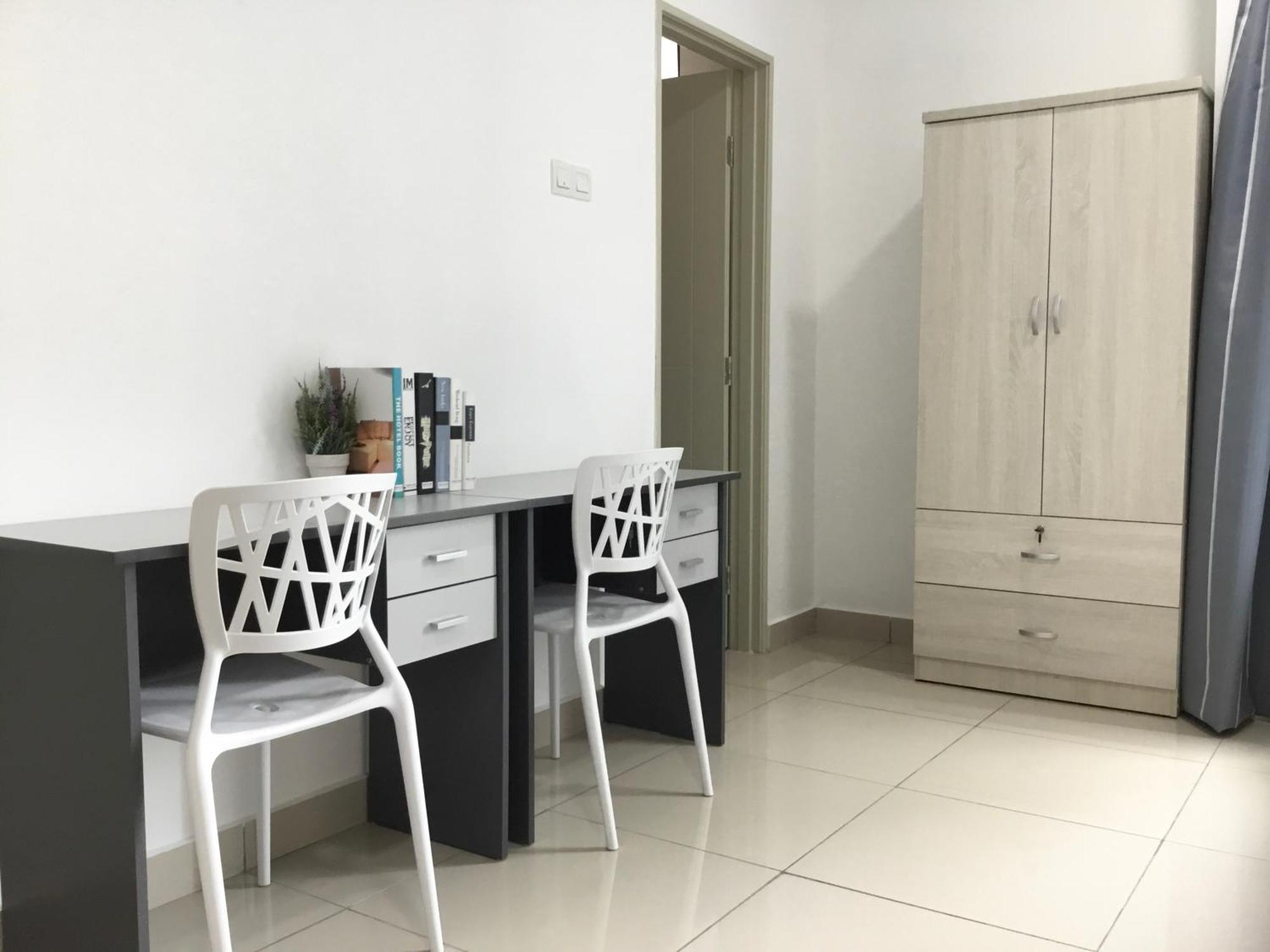 The Meadow Park Apartman Kampar Szoba fotó