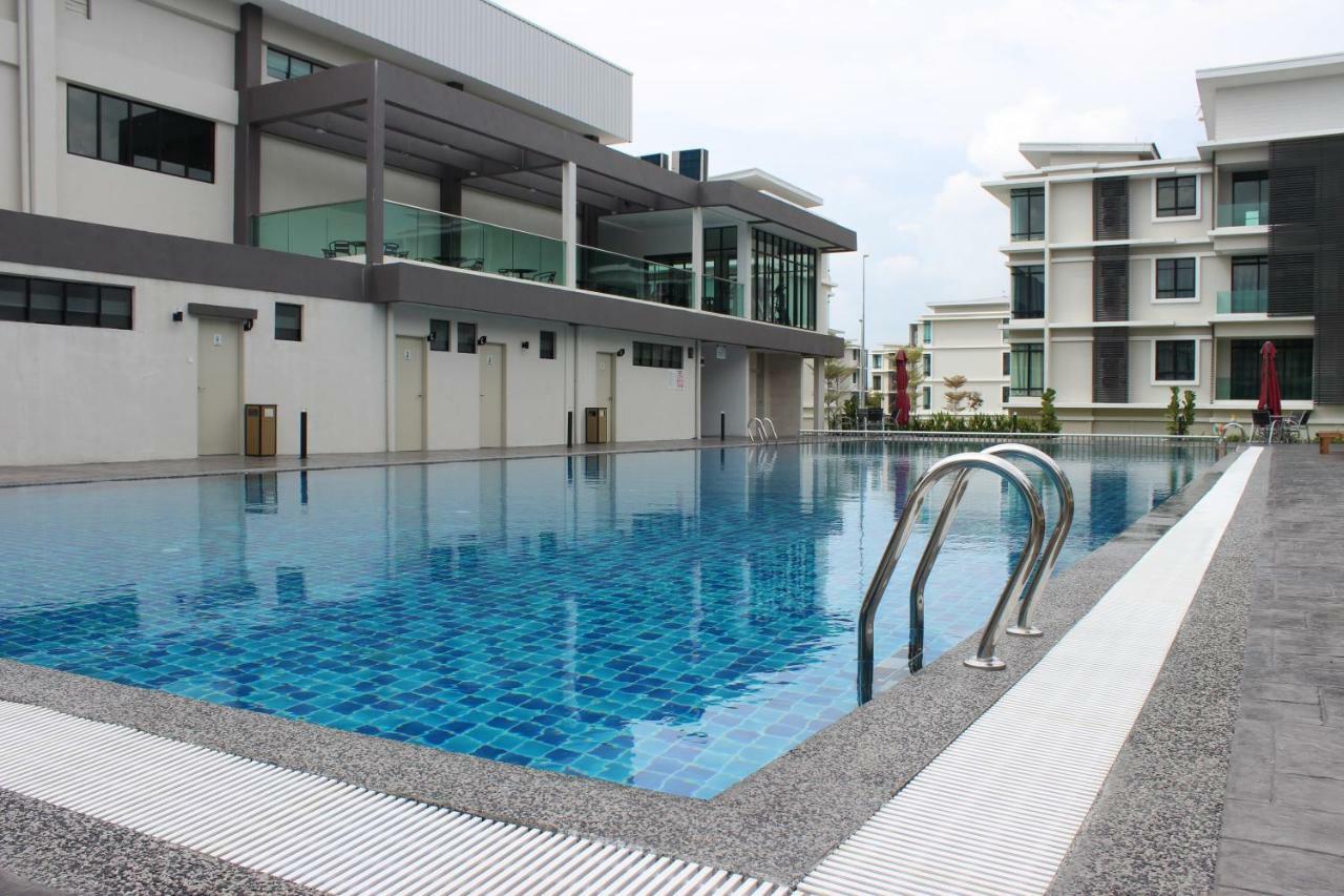 The Meadow Park Apartman Kampar Kültér fotó